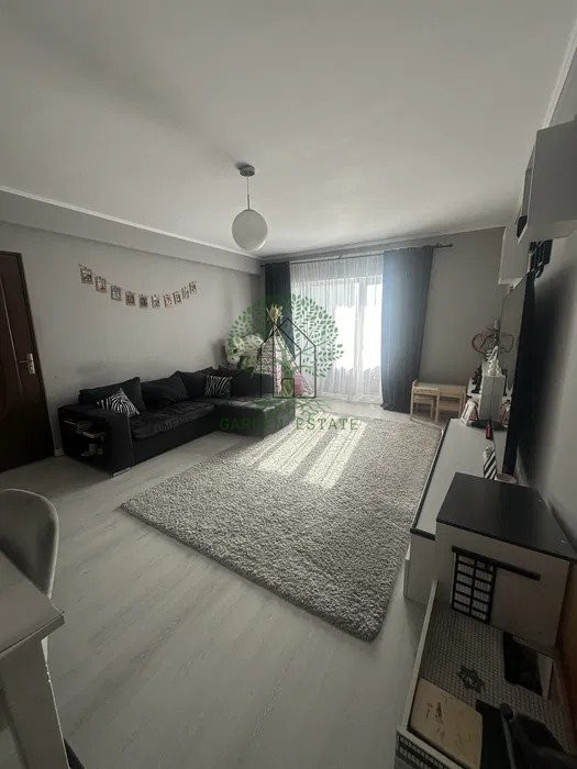 Apartament cu 2 camere, decomandat, Floresti + parcare