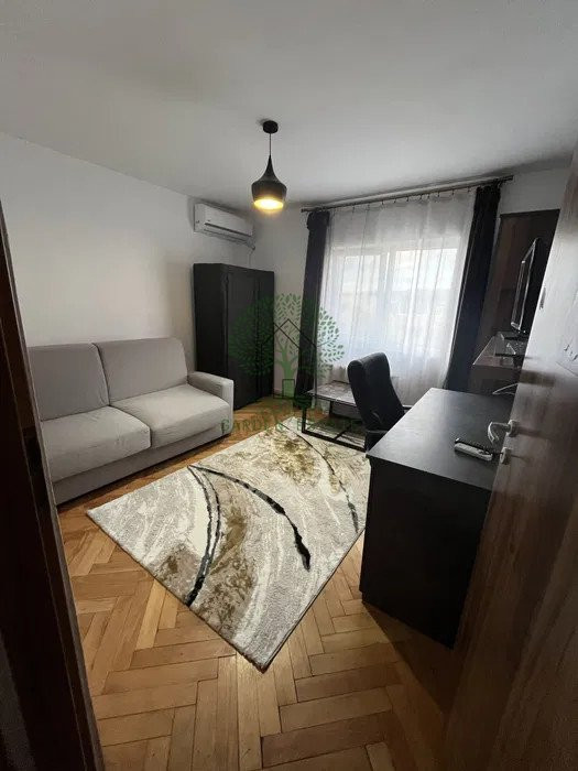 Apartament cu 3 camere, decomandat, zona Expo Transilvania Marasti