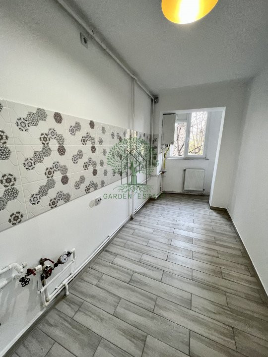 Apartament renovat cu 2 camere, decomandat, La Terenuri Manastur